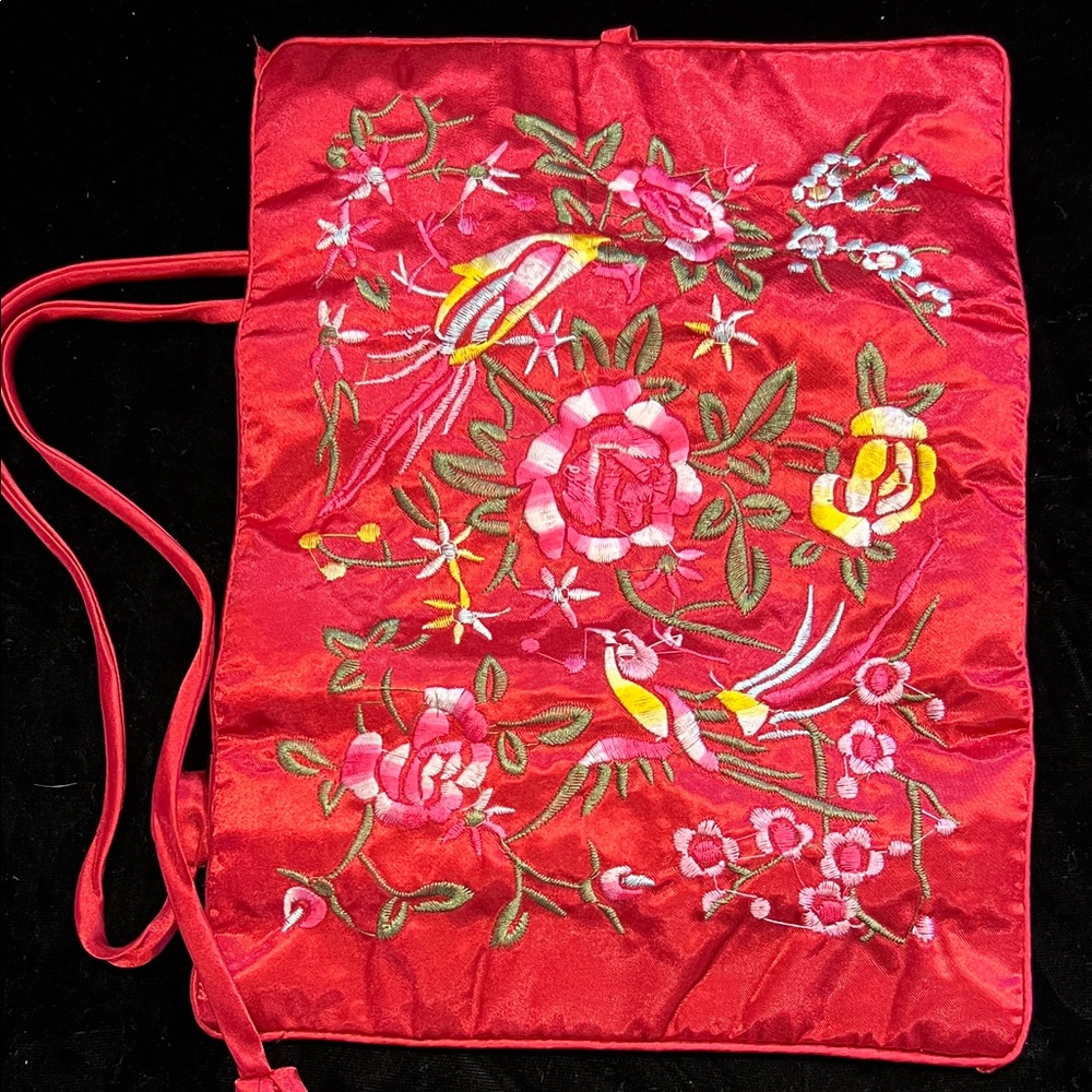 Embroidered Red Jewelry Roll-Up Travel Bag